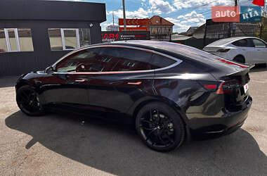 Седан Tesla Model 3 2018 в 