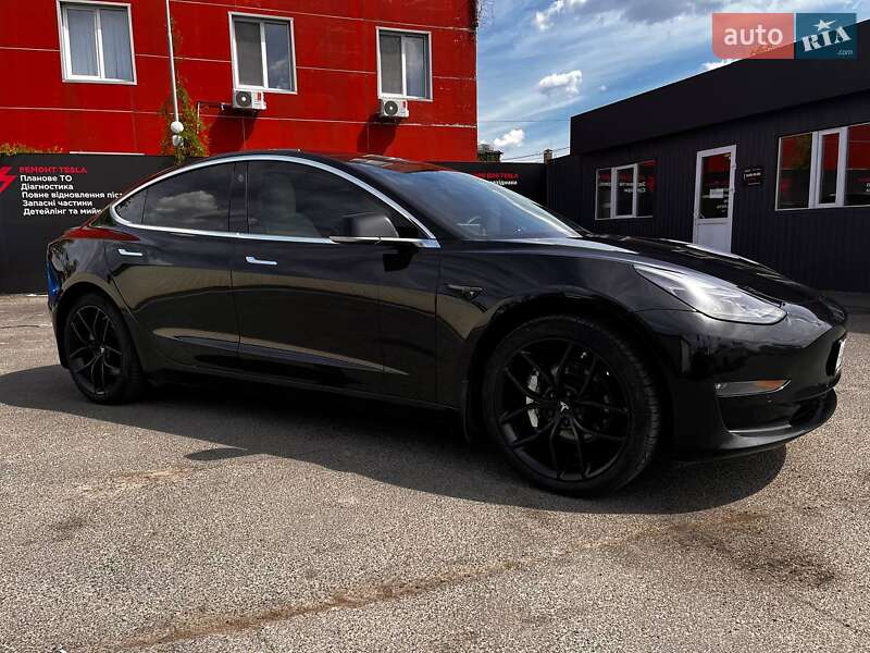 Седан Tesla Model 3 2018 в Киеве фото 6 Седан Tesla Model 3 2018 в Киеве