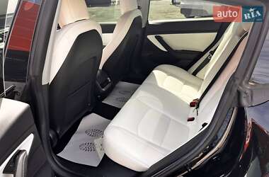Седан Tesla Model 3 2018 в 