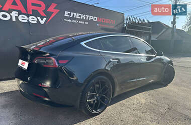 Седан Tesla Model 3 2018 в 