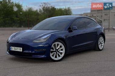 Седан Tesla Model 3 2022 в Кременчуці