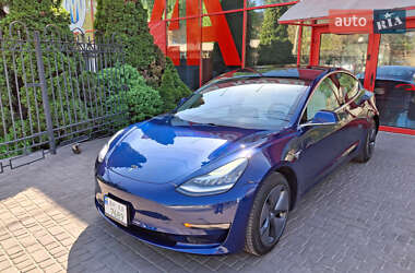 Седан Tesla Model 3 2019 в Одесі