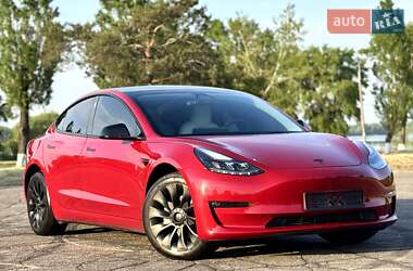 Седан Tesla Model 3 2023 в Днепре