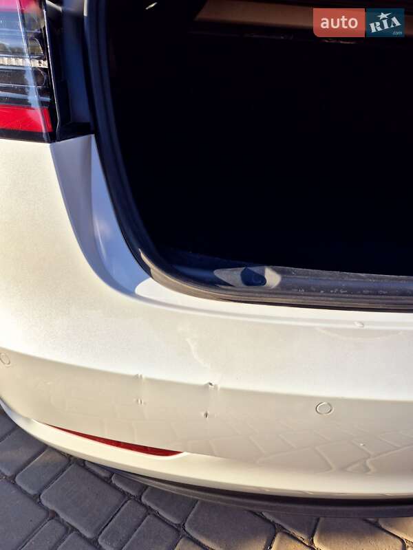 Седан Tesla Model 3 2021 в Одессе
