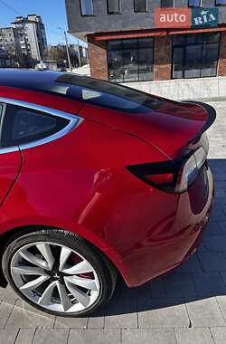 Седан Tesla Model 3 2018 в 