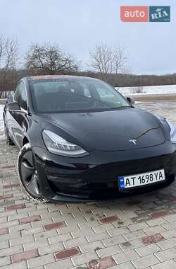 Седан Tesla Model 3 2018 в 