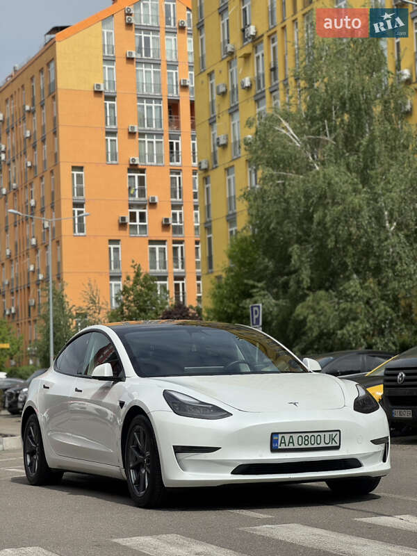 Tesla Model 3 2021