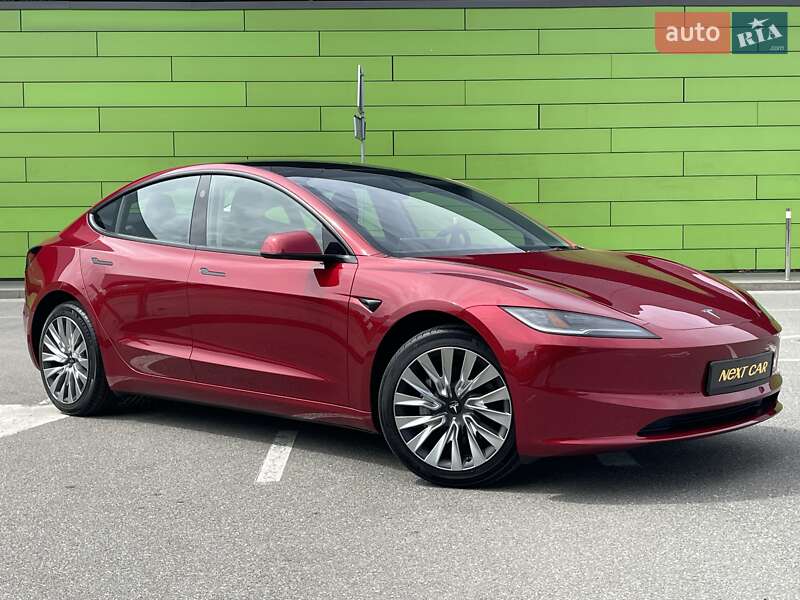 Внедорожник / Кроссовер Tesla Model 3 2024 в Киеве