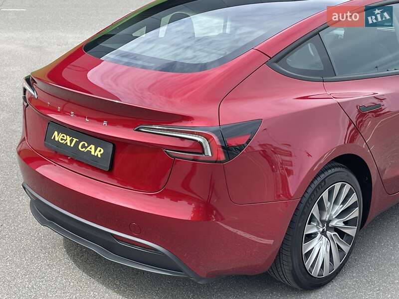 Внедорожник / Кроссовер Tesla Model 3 2024 в Киеве