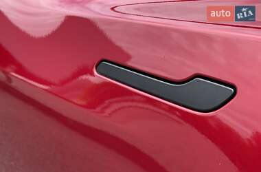 Внедорожник / Кроссовер Tesla Model 3 2024 в 