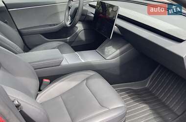 Внедорожник / Кроссовер Tesla Model 3 2024 в 