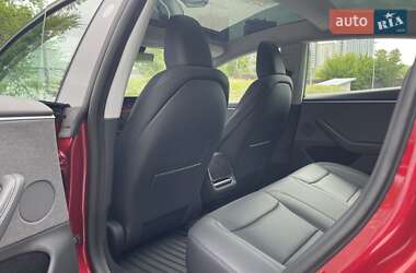 Внедорожник / Кроссовер Tesla Model 3 2024 в 
