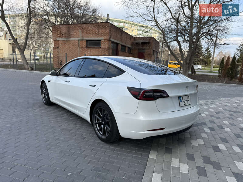 Седан Tesla Model 3 2021 в Полтаве