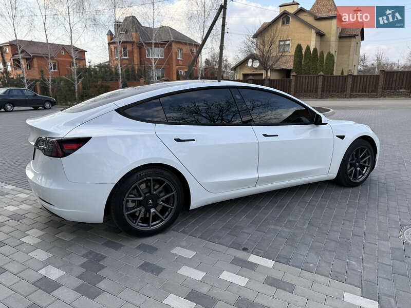 Седан Tesla Model 3 2021 в Полтаве