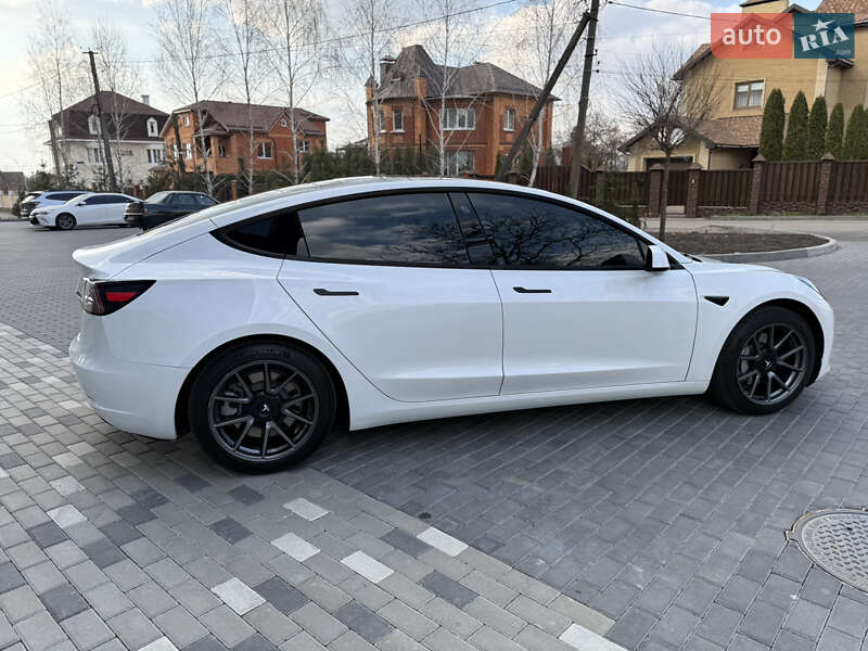 Седан Tesla Model 3 2021 в Полтаве