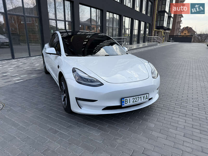 Седан Tesla Model 3 2021 в Полтаве