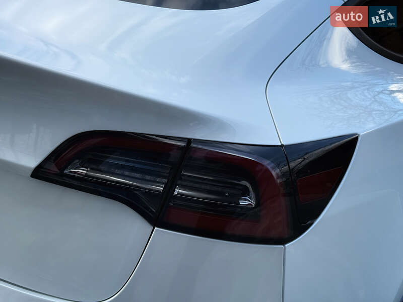 Седан Tesla Model 3 2021 в Полтаве