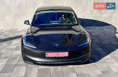 Седан Tesla Model 3 2024 в Киеве