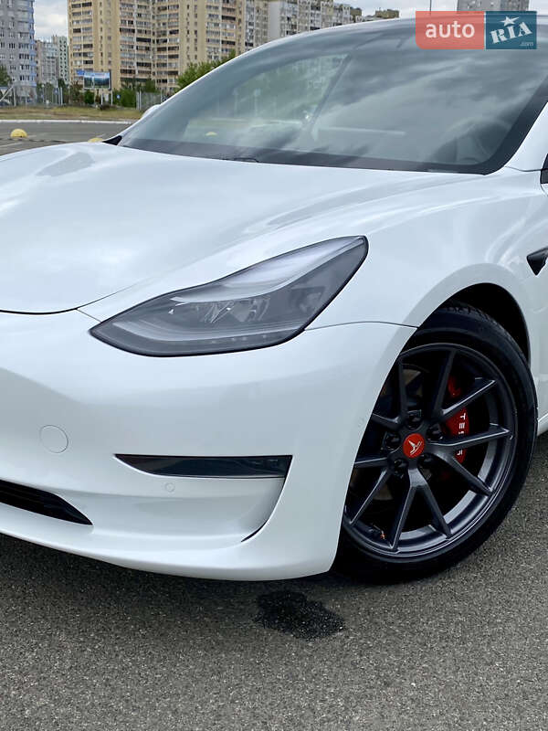 Седан Tesla Model 3 2021 в Киеве фото 2 Седан Tesla Model 3 2021 в Киеве