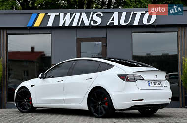 Седан Tesla Model 3 2019 в 