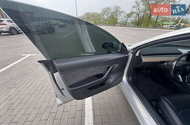 Седан Tesla Model 3 2018 в 