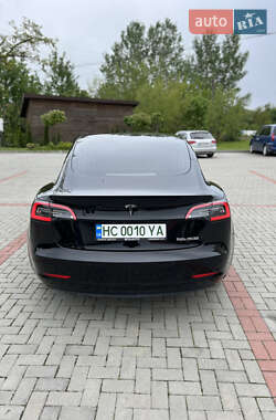 Седан Tesla Model 3 2019 в 