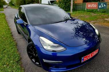 Седан Tesla Model 3 2020 в Вінниці