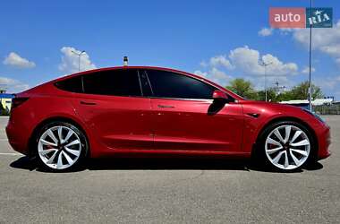 Седан Tesla Model 3 2018 в 
