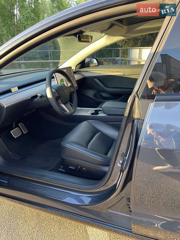 Седан Tesla Model 3 2022 в Києві