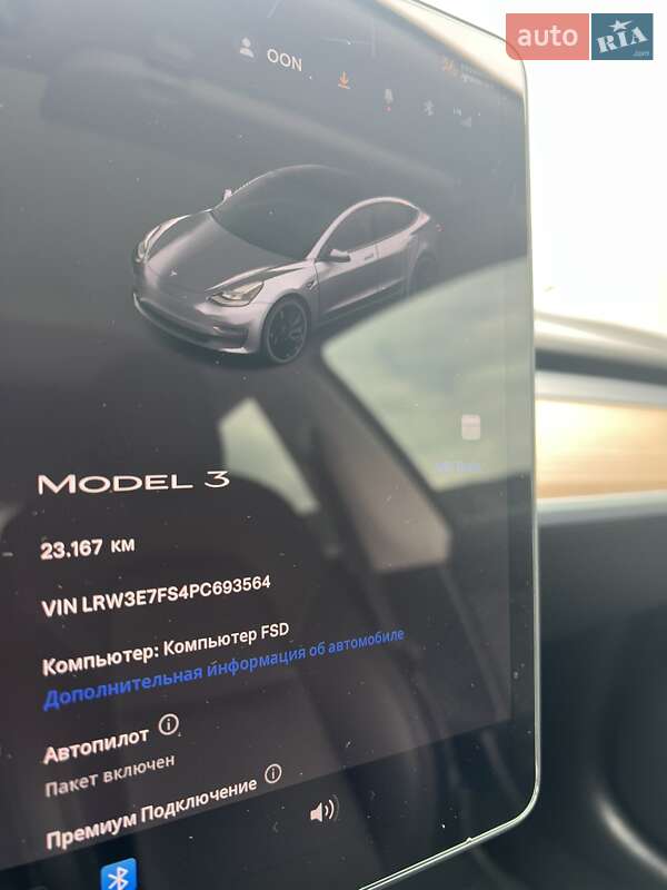 Седан Tesla Model 3 2022 в Мукачевому
