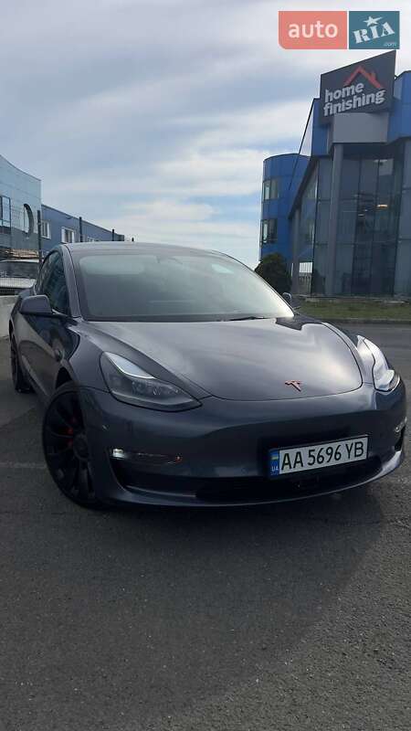 Tesla Model 3 2022