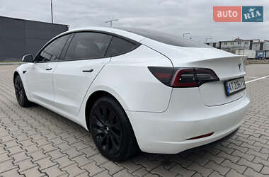Седан Tesla Model 3 2020 в 