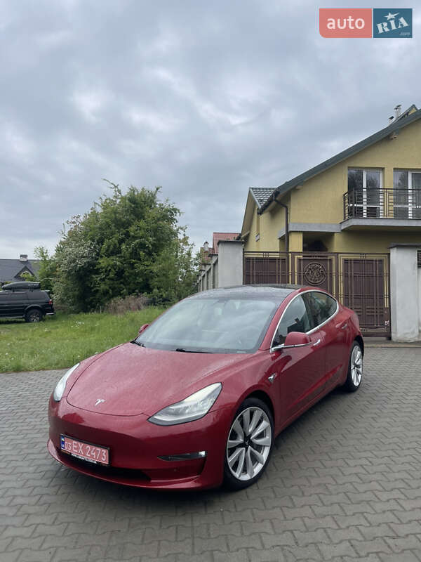 Седан Tesla Model 3 2019 в Львове фото Седан Tesla Model 3 2019 в Львове