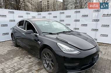Седан Tesla Model 3 2018 в Луцьку