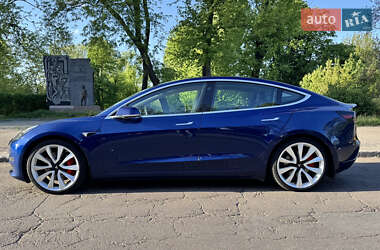 Седан Tesla Model 3 2019 в Києві