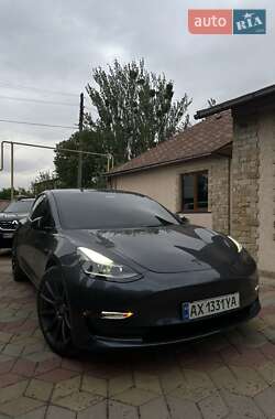 Седан Tesla Model 3 2023 в Харкові