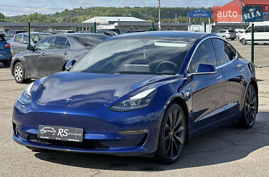 Седан Tesla Model 3 2019 в 