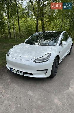 Седан Tesla Model 3 2020 в Житомирі