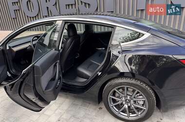 Седан Tesla Model 3 2019 в Виннице