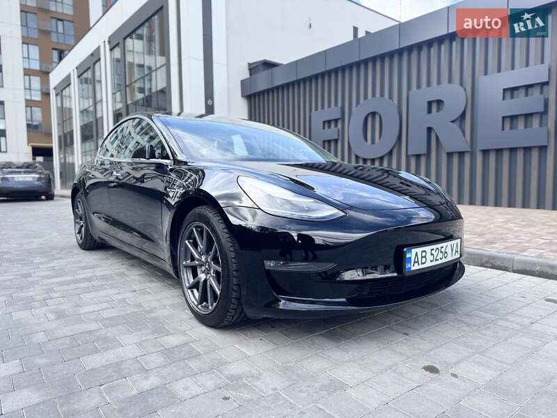 Tesla Model 3 2019