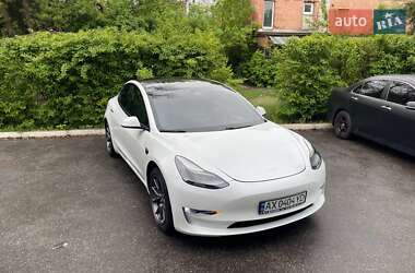 Седан Tesla Model 3 2021 в 