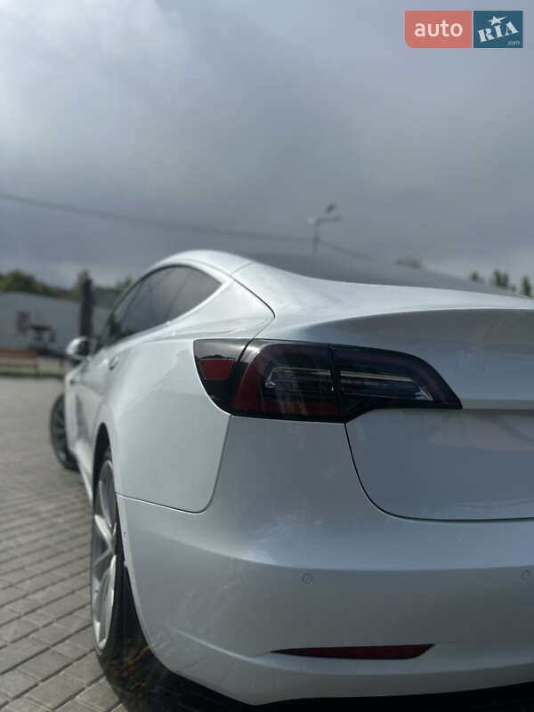 Седан Tesla Model 3 2020 в Кропивницькому фото 3 Седан Tesla Model 3 2020 в Кропивницькому