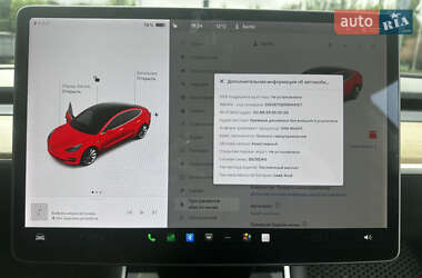 Седан Tesla Model 3 2020 в 