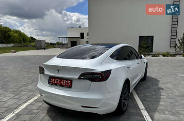 Седан Tesla Model 3 2020 в 