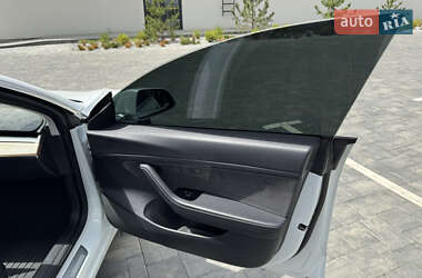Седан Tesla Model 3 2020 в 