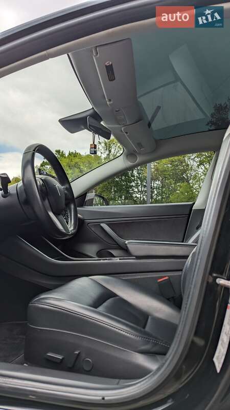 Седан Tesla Model 3 2018 в Луцке фото 8 Седан Tesla Model 3 2018 в Луцке