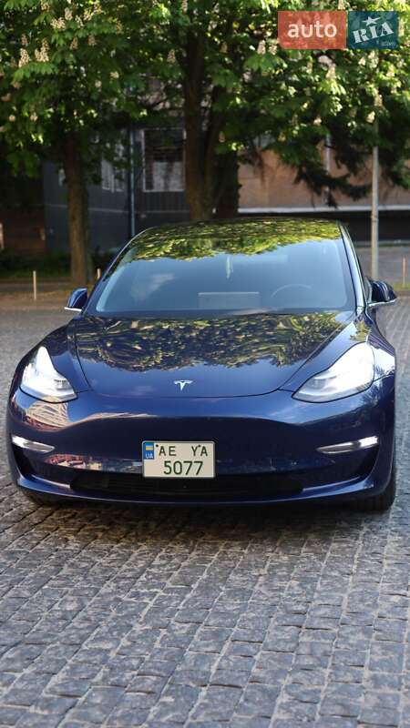 Tesla Model 3 2019