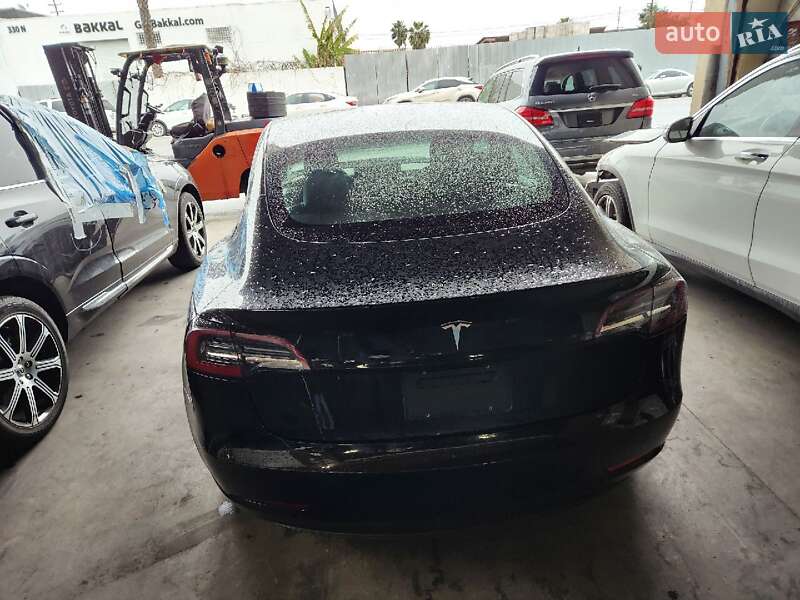 Седан Tesla Model 3 2022 в Луцке фото 17 Седан Tesla Model 3 2022 в Луцке