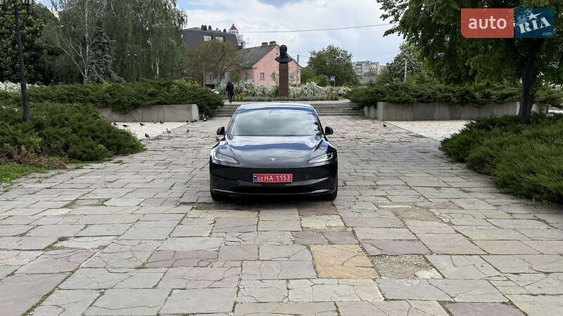 Седан Tesla Model 3 2024 в Белой Церкви