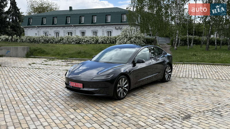 Седан Tesla Model 3 2024 в Белой Церкви